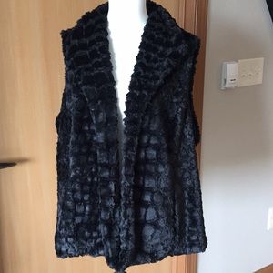 STITCH FIX Exclusive Mallory Faux Fur Vest